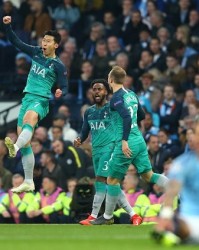  孙兴慜世界波破门，热刺绝平曼城保留争冠希望  