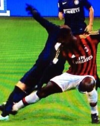  米兰德比争议红牌，VAR判定引发热议  