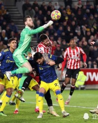  曼联租借妖星爆发，独造三球击退布伦特福德  