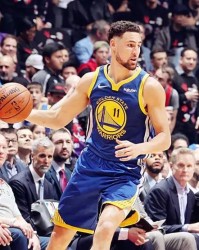  意甲金靴争夺白热化，三大射手紧咬比分  