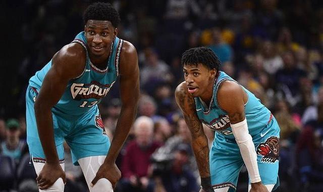  贾伦杰克逊三分精准灰熊客场击败湖人