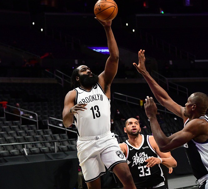  杜兰特关键罚球锁定胜局篮网险胜雄鹿止住颓势  